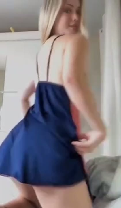 Melody vídeo vazado pelada de quatro exibindo o cuzinho e a buceta