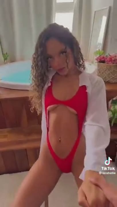 Evilena nude rebolando gostoso com uma calcinha socada no rabo