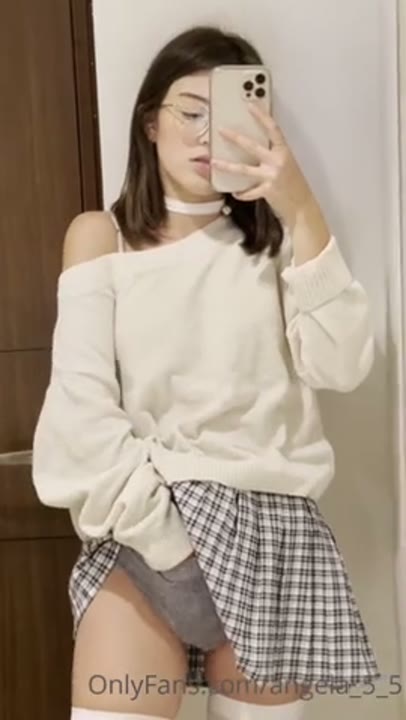 Angela_5_5 Onlyfans gratis novinha safada se masturbando gostoso