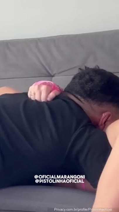 MC Marangoni transnado com o anão pistolinha