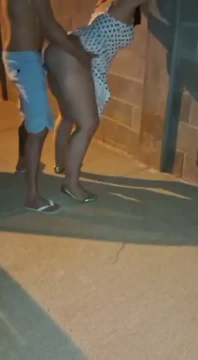 Privacy fotos mulher casada dando a buceta na rua totalmente sem pudor