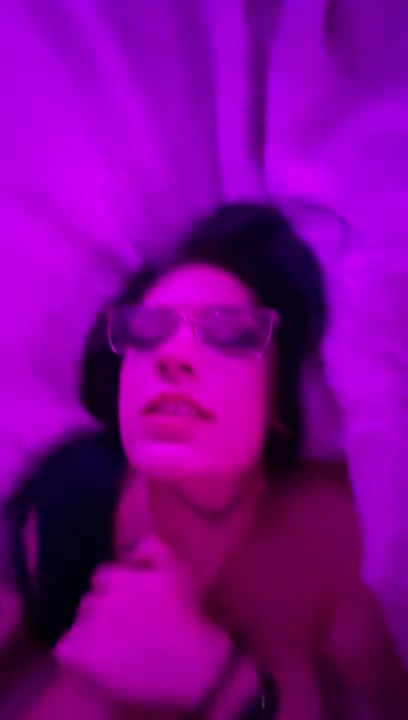 SuckSuckSuckMe erome gemendo e sendo enforcada no sexo gostoso