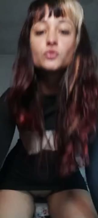 Pamela Patricia pelada mostrando a buceta e os peitos naturais