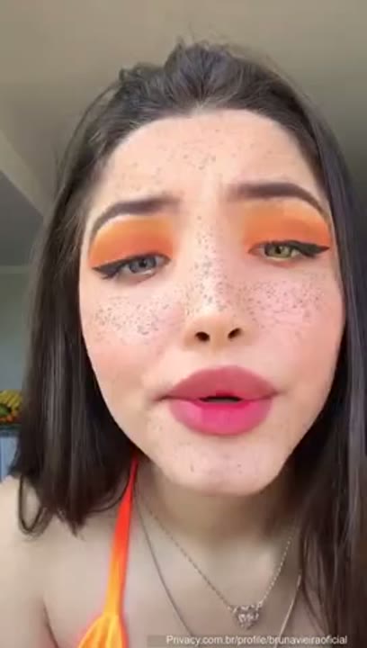 Bruna Vieira nudes vazado falando putaria e mostrando os peitos