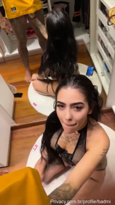 Onlyfans Mc Mirella chupando o pau do Dynho Alves
