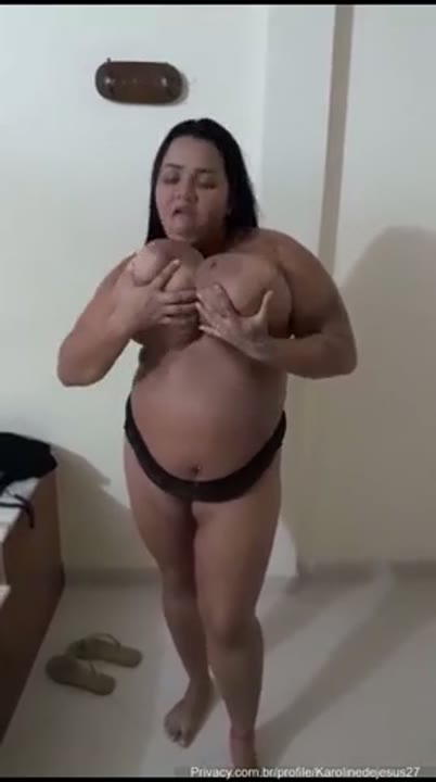 Karoline de Jesus video caseiro da gorda safada mostrando os peitões