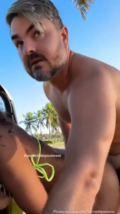 Paty doce gostosa nua na praia transando em filme porno caseiro bem gostoso