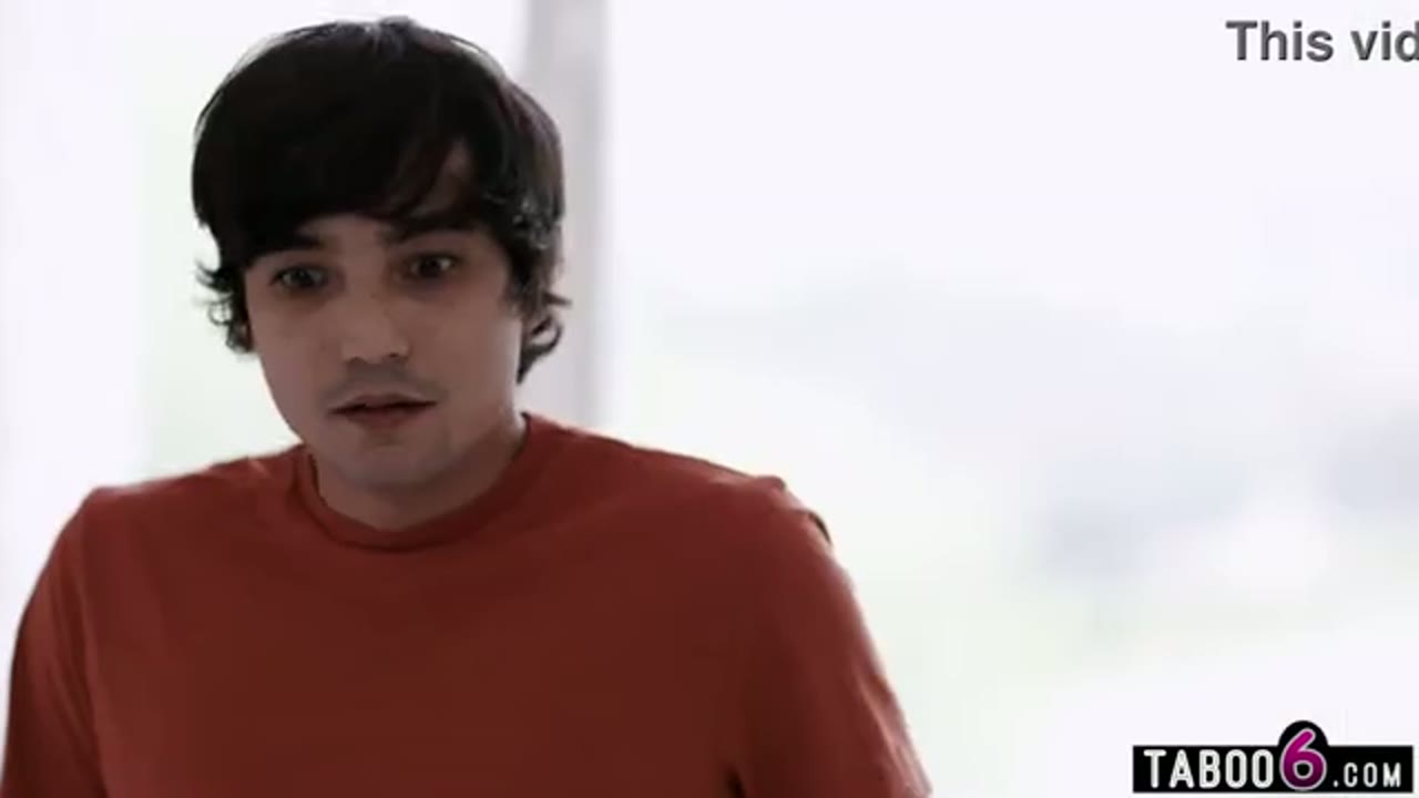 Video porno de incesto amador de primo tarado comendo sua prima gostosa