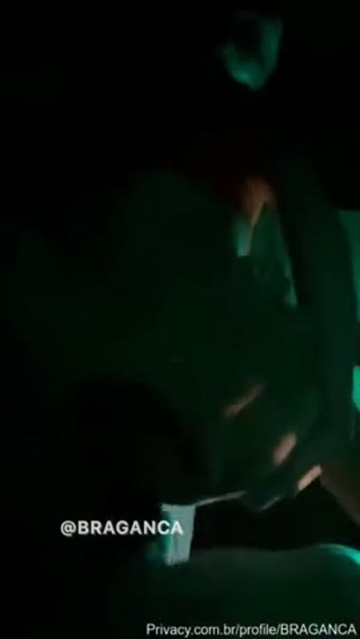 Mc Bragança fudendo sem camisinha de quatro em um video de sexo amador