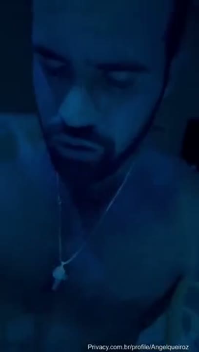 Angel Queiroz xxx fudendo com barbudo no sexo gostoso e safado