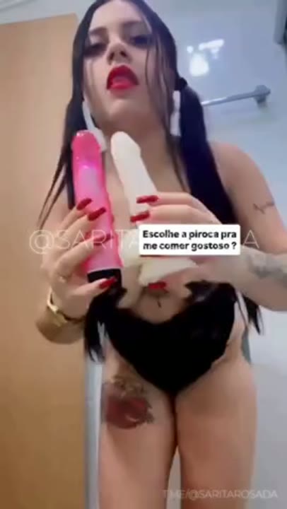 Sarita Rosada erome nua mostrando seus consolos e se exibindo na internet